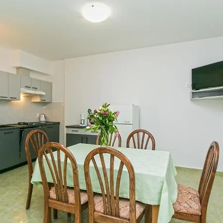 Apartman Nede *