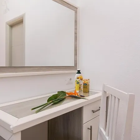 Apartment Nede Brela